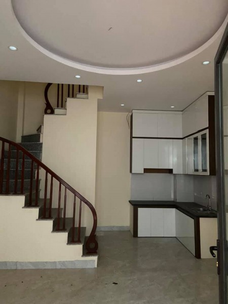 Mỹ Đình nhà 47m2, mặt tiền thoáng rộng 4.6m giá chỉ 2 tỷ hơn, cực hiếm.