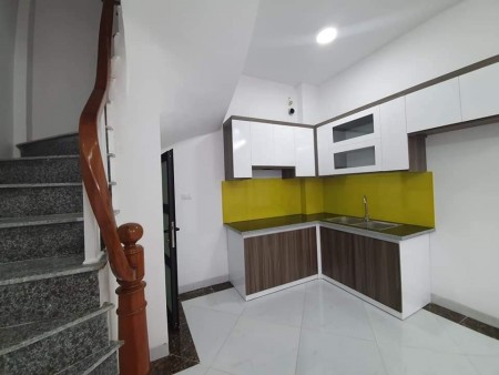 Định Công nhà mới ở luôn 5 tầng 33m2 chỉ 2 tỷ 99