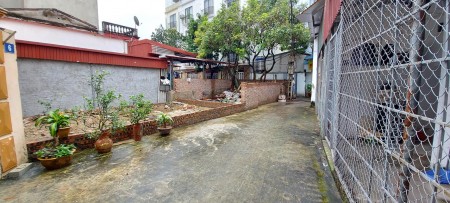 Mảnh Đất vàng trong làng đô thị mới. Chu Huy Mân 2.05 tỷ 40m2.