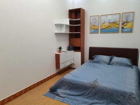 Bán nhà riêng ô tô vào nhà, Quận Cầu Giấy, 61m2, 7.5 tỷ