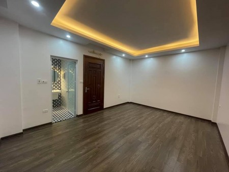 Bán nhà Cổ Nhuế, dân trí cao, kinh doanh tốt, 30m2, 2,9 tỷ