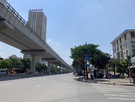 Bán nhà, 2 mặt phố, vỉa hè kinh doanh, ô tô đỗ cửa, Phú Diễn, 40m2, giá hơn 4 tỷ