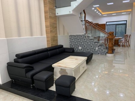 Nhà mặt tiền đường Phạm Hữu Lầu 4x18m 6 phòng rộng rãi thoải mái 8tỷ3