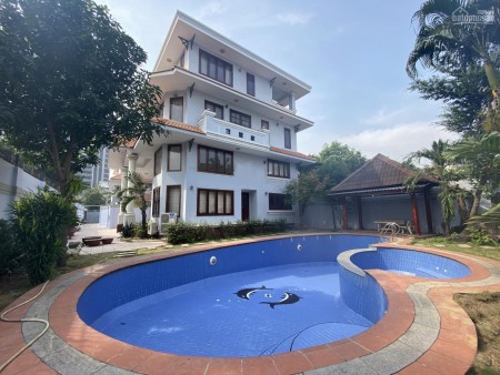 CHO THUÊ VILLA 500M2 TRỆT 3 LẦU 8P,HỒ BƠI SÂN VƯỜN THẢO ĐIỀN QUẬN 2