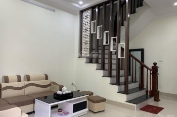 Bán nhà khu Xuân La Võ Chí Công, ngõ ô tô đỗ, cạnh trường gần chợ, 54m2, giá 4,1 tỷ