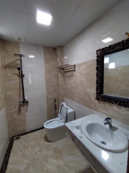 Nhà đẹp sát cầu Chương Dương, đầu phố Bồ Đề, dtsd 58m2, 6 tầng đúc, mt 6m, giá 7 tỷ