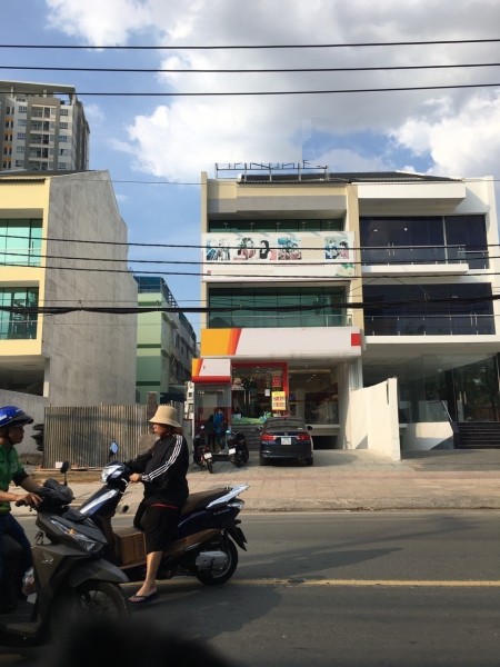 Mặt tiền đ.Bùi Đình Túy -- ngang 7,5m kd sầm uất