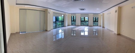 Cho thuê căn hộ chung cư 34T đường Hoàng Đạo Thúy. 150m2 giá rẻ 14tr