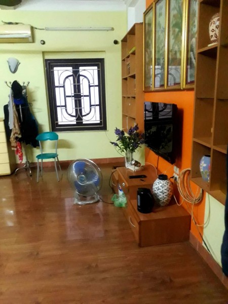 Chính chủ bán nhà Quận Hai Bà Trưng. DT 70/98m2, 4 tầng, lô góc Hơn 5 tỷ