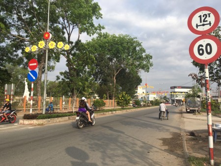 Hàng Hot.CC bán gấp 155m2 Đ.Tri Thức Kv 4, Giá 1,05 tỷ , SHR.