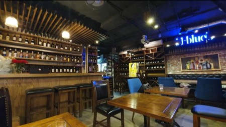 Qua hiếm, 2 Mặt Tiền. Bán Nhà 240m, MT 9M, Mặt Phố Hoàng Cầu - Giá 67 Tỷ