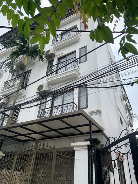 Nhà phân lô, ô tô tải tránh, ngõ thông, tặng 90% nội thất, view cầu Vĩnh Tuy