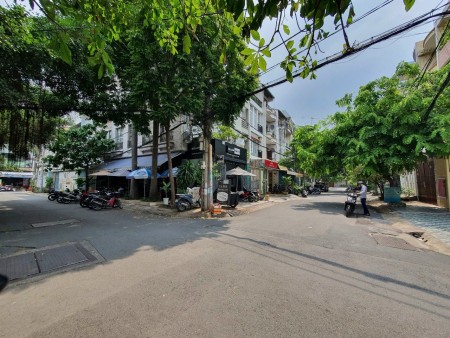 Bán nhà lô nhì Ngọc Thụy 92m, ngõ ô tô tải tránh, 3 tầng nhỉnh 5 tỷ