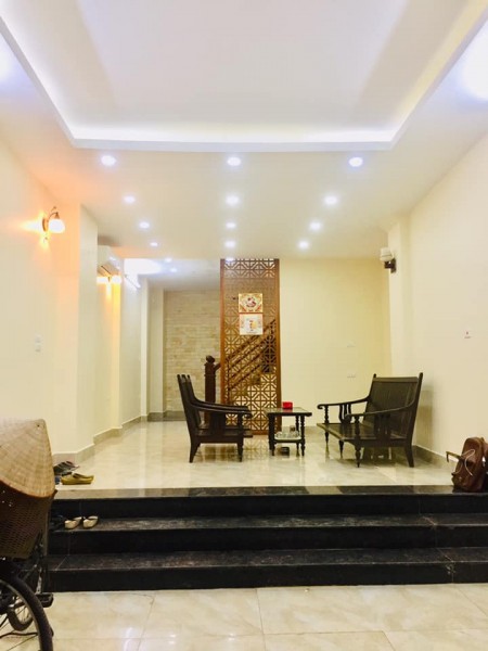 Bán nhà đẹp Cầu Giấy, Lạc Long Quân 6 tầng x 52m2 x 3.7m mặt tiền lô góc, nở hậu, ngõ nông xe 3 gác phi, yên tĩnh.