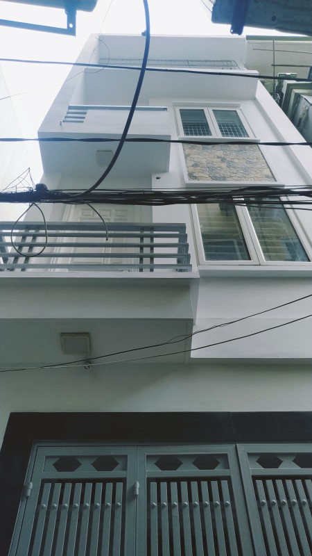 Bồ Đề rất cần bán nhà gấp giảm hẳn 1 tỷ còn 4.5 tỷ, ngay cạnh Hồ