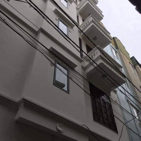 Bán nhà phố Định Công, 5 tầng, mt 10, ô tô đỗ ngày đêm, chỉ nhỉnh 4 tỷ