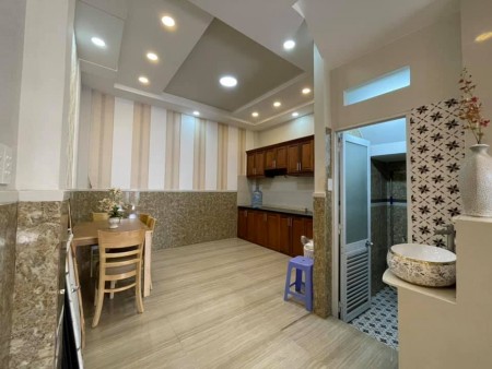 Bán nhà Vườn Lài, hẻm 8m, 4 tầng, kinh doanh, cách MT 10m, nhà mới đẹp, 6.3 tỷ.
