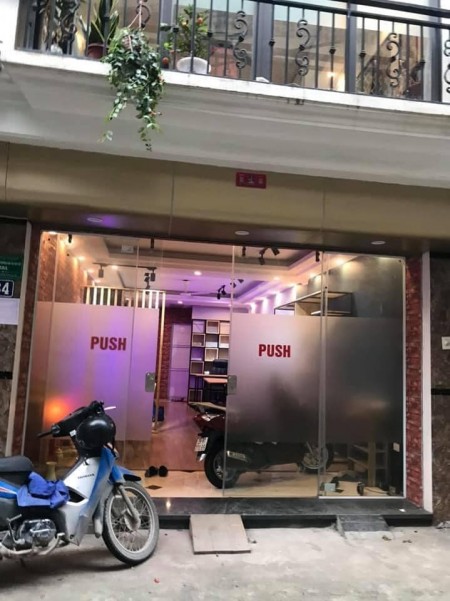 Ngõ thông ô tô tránh nhau, kinh doanh, ô tô đỗ cửa vào nhà 5 tầng đẹp, vào ở ngay