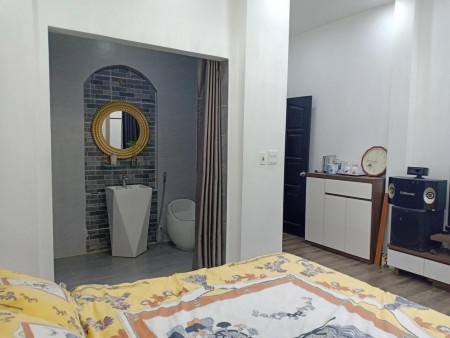 Bán nhà 3 PN Quang Trung P10 GV, 75m2, nhà mới ở ngay, chỉ 4tỷ6