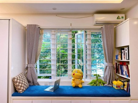 Bán nhà Nguyễn Sơn 64m2, 20m ô tô 2 mặt thoáng. Nhà đẹp nội thất đẹp ở ngay giá 3.84 tỷ
