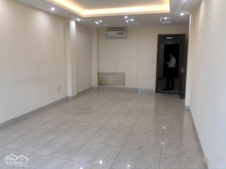Cho thuê VP diện tích 30m2 mặt phố Hoàng Văn Thái. Lh: 077.23.66666