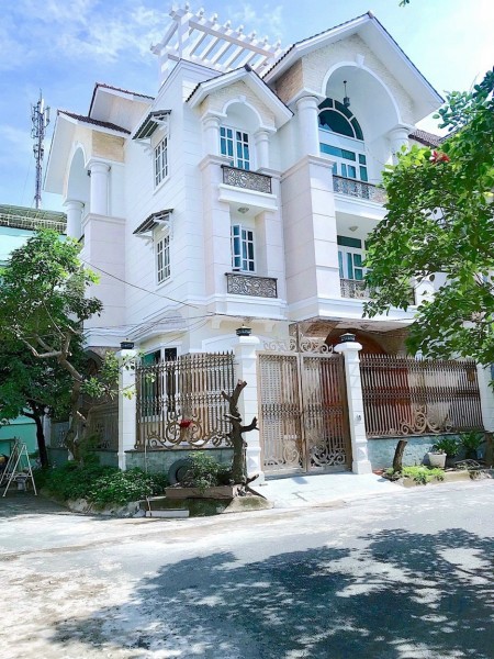 Biêt Thự Nơ Trang Long 8x18, trệt, 3L, FUll Nội Thất – 35tr
