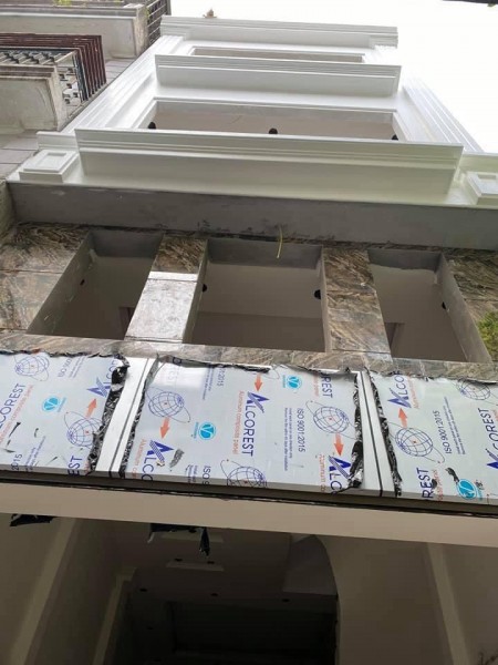 Bán nhà Đại Từ 43M2 x 5 tầng x Mặt Tiền 4.3m chỉ 4.x Tỷ Bé xíu, Ô tô đỗ cổng. LH: 0964657169.