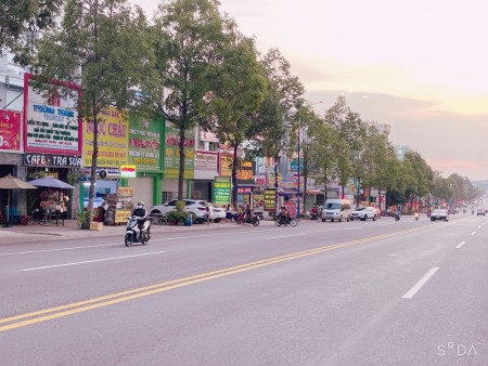 Cần Bán nhanh Lô Đất 150m2,Vị Trí đẹp,Dân cư cực kì đông,Đường thông NE8