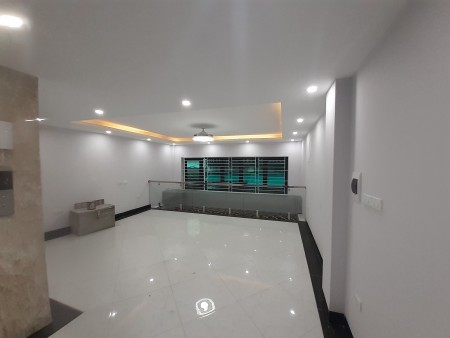Mặt phố lớn trực chính của Thanh Xuân, giá 17 tỷ, không có căn thứ 2