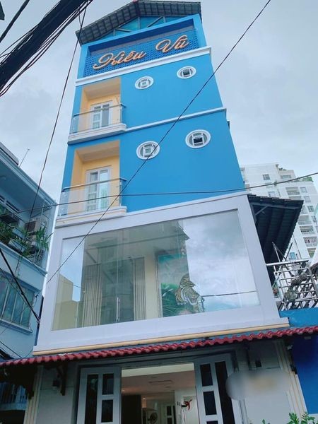 Bán nhà MT Văn Chung P13, TB khu dự án nhà ga T3, Q Tân Bình. Giá 17.6 tỷ TL.