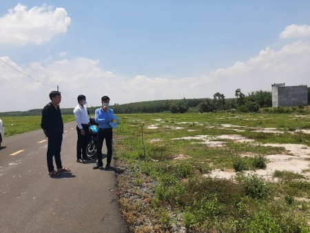 Bung 4 nền Ngay KCN Becamex Chơn Thành - Bình Phước TC 100m2 LH 077 556 8066