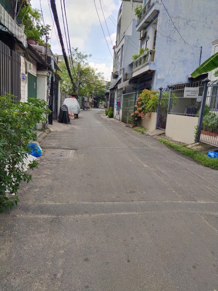 Mua nhà tặng nội thất đường Tân Hương, giá 3 tỷ 3, LH 0988107978