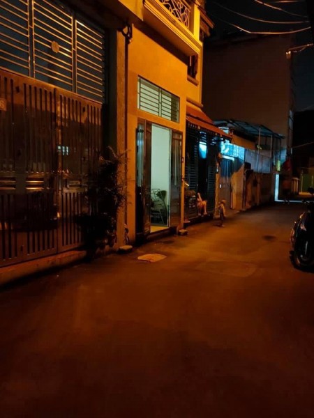 Ngõ nông sân rộng, nhà mới chỉ việc xác vali vào ở ngay, hẻm ba gác