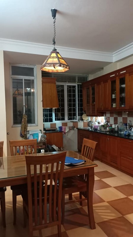 Bán nhà Bạch Mai 100m2 kinh doanh 4 tầng Mt 7,3m giá 10,8 tỉ TL