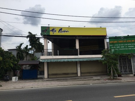 Mặt Tiền Đường Nguyễn Duy Trinh, dân cư tấp nập
