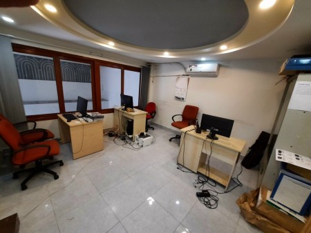 Cho thuê nhà nguyên căn MT Võ Văn Tần Quận 3. ngay đoạn 2 chiều gần Cao Thắng (5x25m)có sân thượng
