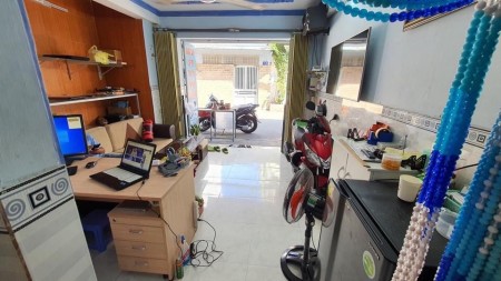 Bán nhà mặt tiền phường 15, Quận Tân Bình, dt 25m2, giá 2.95 tỷ