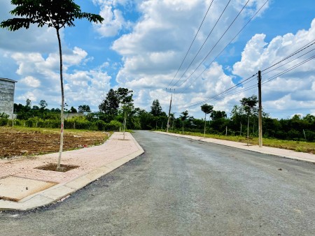 Ngộp ngân hàng cần bán 340m2 đất ODT cạnh hồ Nhà Bè