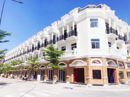 Shophouse 1 trệt 2 lầu 4 mặt tiền tại Tp Dĩ An 1.5 tỷ nhận nhà ngay Sang sổ liền tay