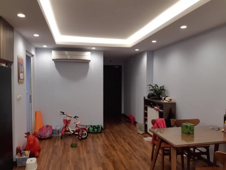 Cần bán gấp căn hộ chung cư FLC Star Tower Hà Đông 797m2 - 2PN - 1,75 tỷ. LH: 0374393926.