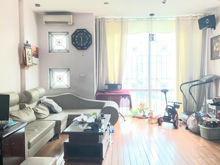 Bán nhà phân lô đường Phạm Thận Duật, 55m2, 7.9 tỷ.