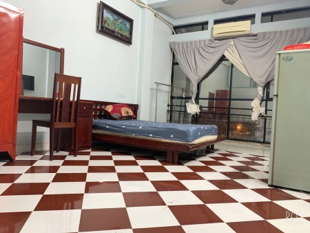Cho thuê phòng trọ đầy đủ nội thất giá rẻ Phú Nhuận ở mặt tiền đường Phan Đình Phùng