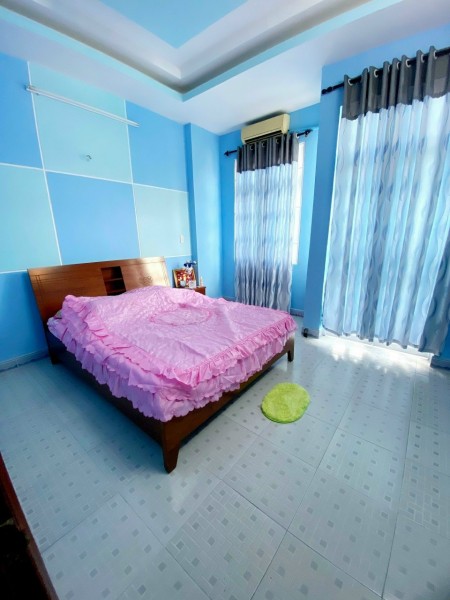 MT số 3, 5 tầng btct 6pn sân thượng hoàn công đầy đủ giá 7tỷ8