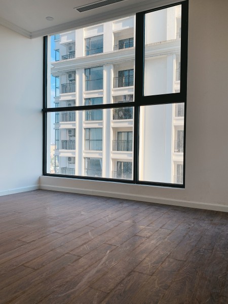 Căn 3pn, dt 92m2, 2 ban công sổ đỏ Giá: 3.25 tỷ (bao phí) Sunshine Riverside