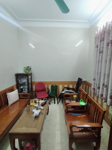 Bán nhà Nam Từ Liêm, mặt phố ô tô đỗ, dt 67m2, giá 6.1 tỷ