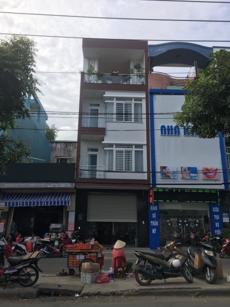 Trường Chinh nguyên căn 3 lầu trống suốt kd dt 4.2 x 15