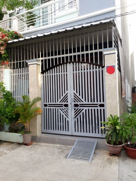 Cho thuê nhà đường 836 P. Phú Hữu, Q9 1t2l giá 8 triệu