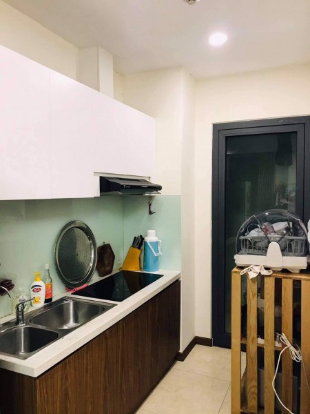 Chuyển nhượng căn hộ 2 phòng ngủ tại chung cư Eco Green City, giá 2 tỷ-Lh 0343.951.063