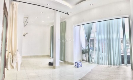 Cho thuê Mặt bằng Mặt tiền Công Trường Quốc Tế, phường 6, Quận 3, ngay hồ con Rùa