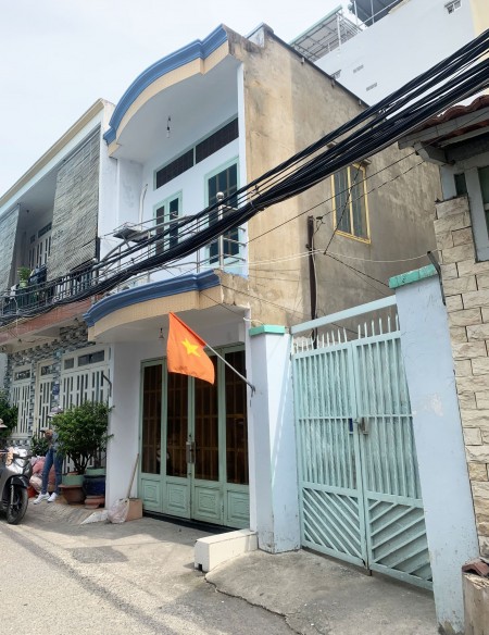 Bán nhà 1 lầu đúc hẻn xe hơi 160 Nguyễn Văn Quỳ, Phú Thuận, Quận 7